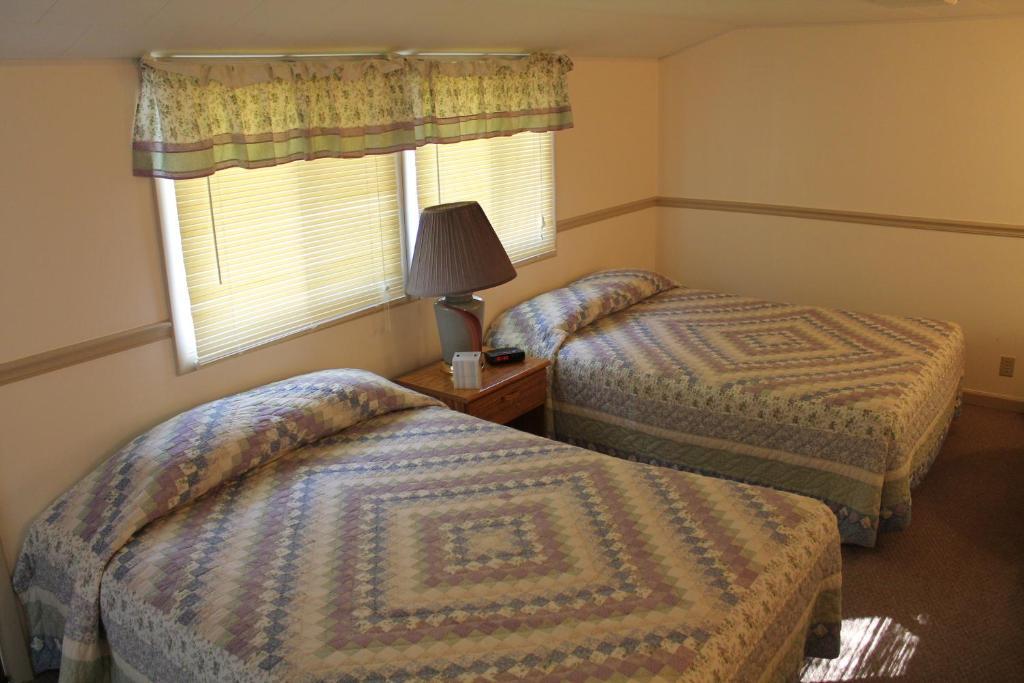 Twin Lakes - Hurley Villa Room photo